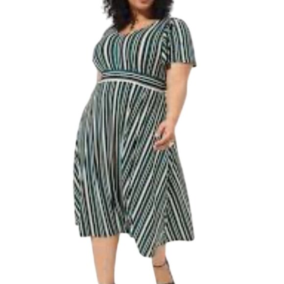 Torrid Dress 4X Black Striped Belted Academia Tropical Preppy Feminine Skater - Picture 1 of 13